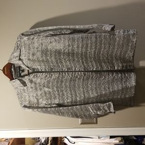 Ellen tracy sheet metalic silver blouse in Excellent condition